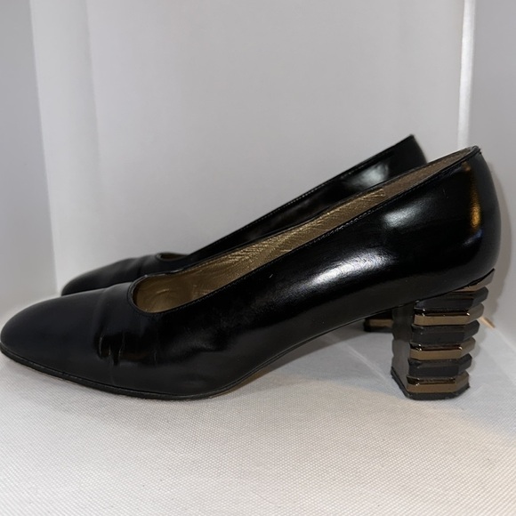 Stuart Weitzman Black Pumps with Geometric Stacked Heels Size 8.5 - GUC - Picture 4 of 11